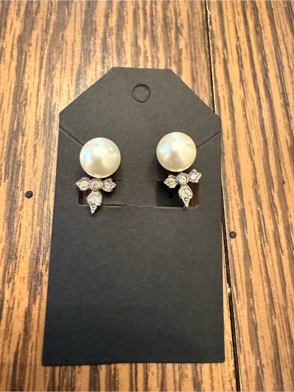 Vintage mid-century Marvella faux pearl and rhinestone Screw-back Earrings